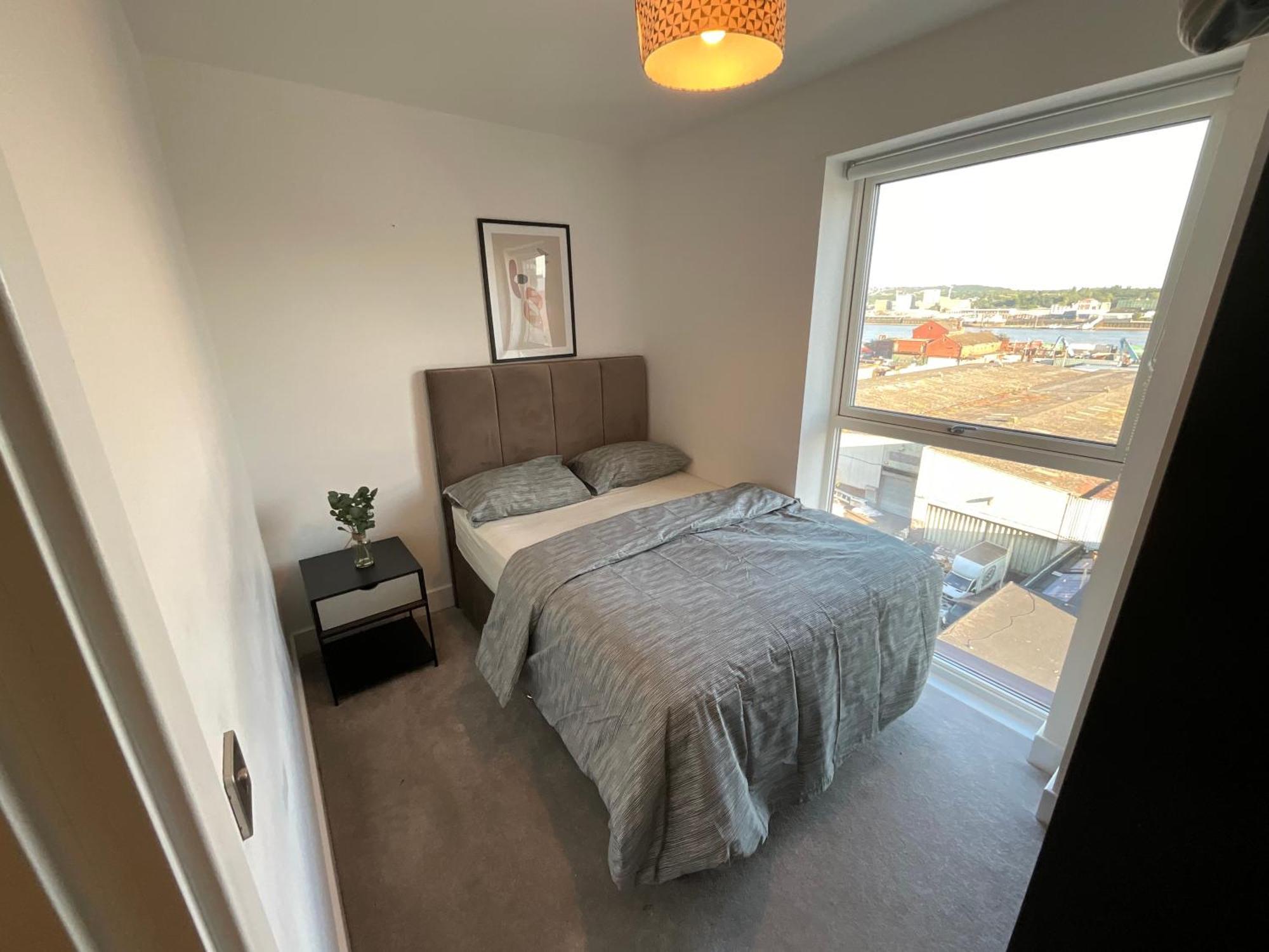 Deluxe Double Bed In Shared Apt Near Canary Wharf, City Airport & O2 Arena With Thames View Londra Esterno foto